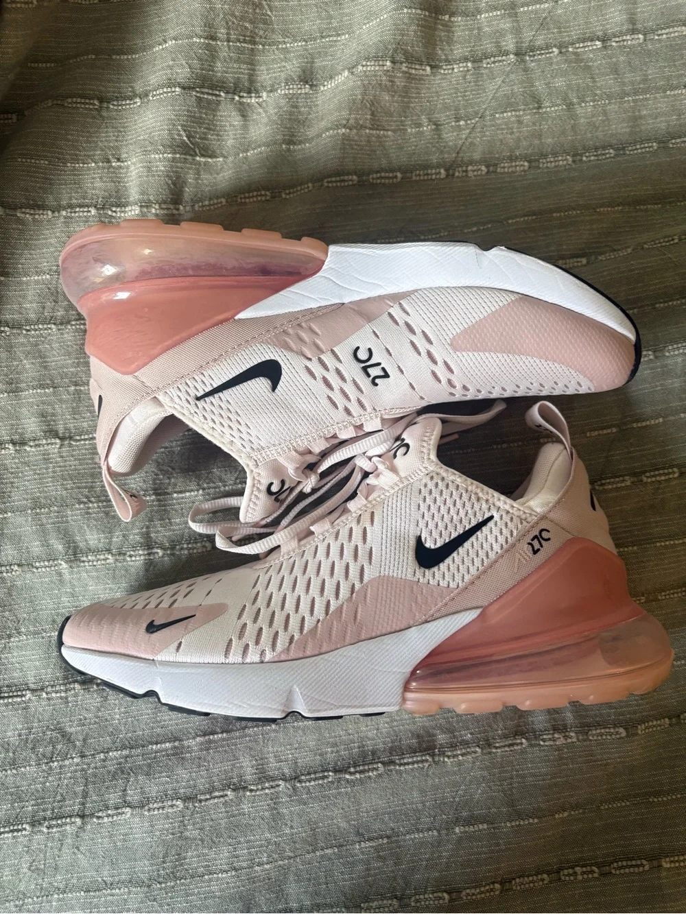 Nike Women’s Air Max 270 Sneakers - Pale Pink